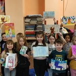 W górnej świetlicy z portretami kotów (1).jpg