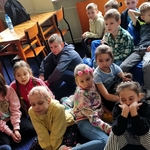 Klasa II b na zajęciach.jpg