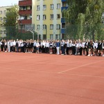 Uczniowie klasIV - VIII podczas inauguracji roku szkolnego 2023_2024 (2).jpg