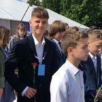Laureaci Konkursu i Olimpiady na płycie Grobu Nieznanego Żołnierza (1).JPG