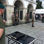 Laureaci Konkursu i Olimpiady na płycie Grobu Nieznanego Żołnierza (6).JPG