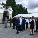 Laureaci Konkursu i Olimpiady na płycie Grobu Nieznanego Żołnierza (11).JPG