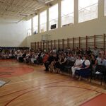 Klasy 1-3 zakończenie roku 2023_24 - uczniowie i goście.JPG