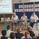 4 Seniorki czytają młodzieży fragmenty dramatu (3).jpg
