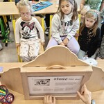 I d - dzieci z aktywu czytają pierwszoklasistom (1).jpg