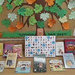Wystawka książek biblioterapeutycznych.jpg