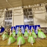 występ tancerek z grupy dance center city.JPG