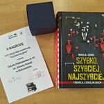 Dyplom i nagroda od organizatorów.jpg