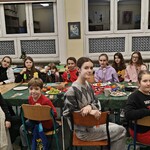 Uczniowie z aktywu bibliotecznego podczas spotkania integracyjnego (1).jpg